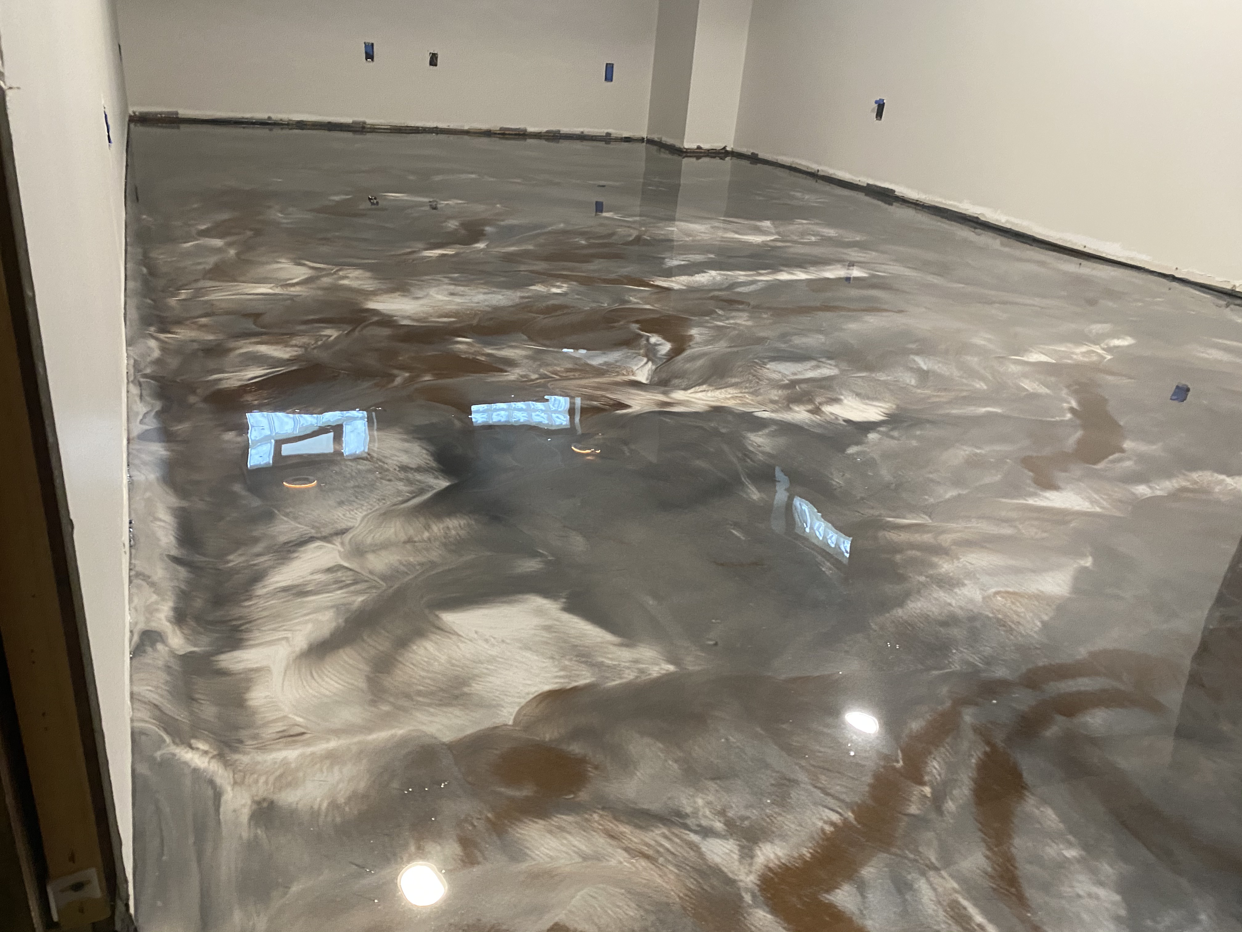 epoxy floor coating contractor in Cincinnati