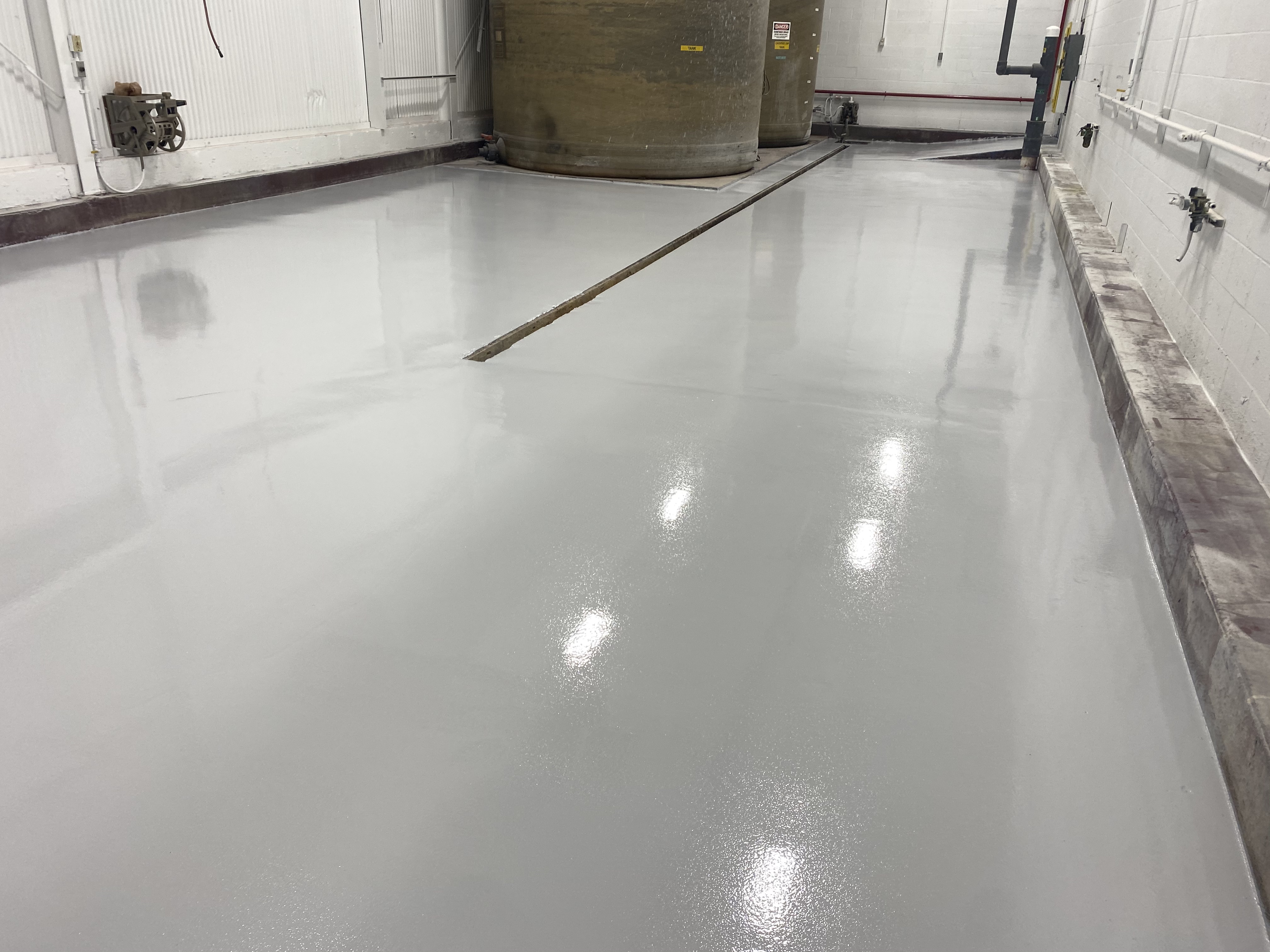 epoxy floor coating contractor in Cincinnati